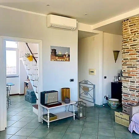 La Casa Sui Tetti 4* Neapol