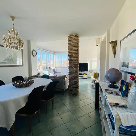 La Casa Sui Tetti Napels